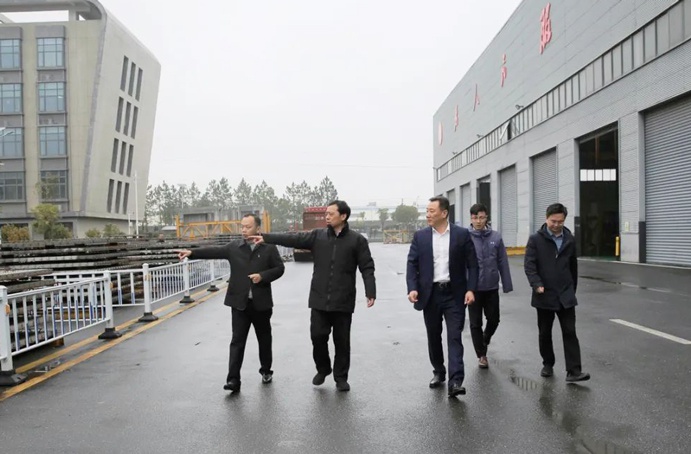 市政公用集團黨委副書記、總經理萬義輝到市政遠大公司調研指導