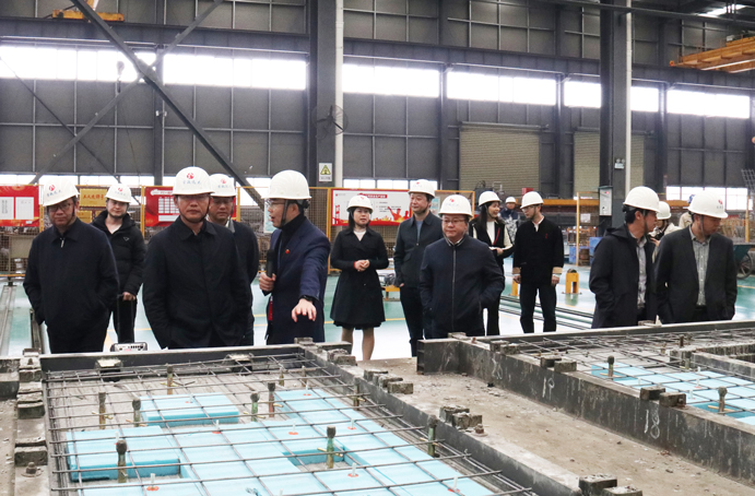 吉安市吉州區(qū)副區(qū)長彭忠康攜調(diào)研團到市政遠(yuǎn)大公司調(diào)研裝配式建筑