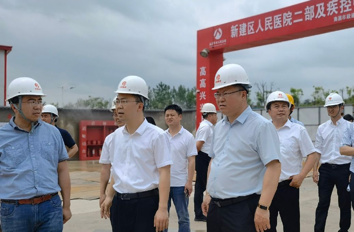 新建區(qū)委常委、常務(wù)副區(qū)長(zhǎng)賈中強(qiáng)到新建區(qū)職業(yè)技術(shù)學(xué)校新校區(qū)建設(shè)項(xiàng)目、新建區(qū)人民醫(yī)院二部及疾控中心項(xiàng)目調(diào)研