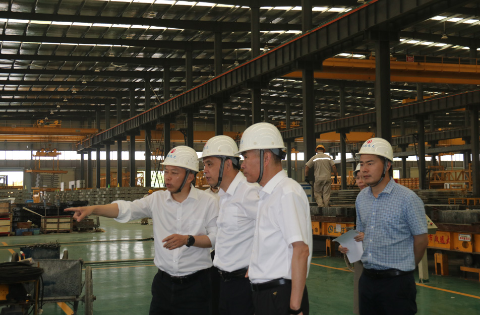 南昌市總工會徐偉明到市政遠(yuǎn)大調(diào)研